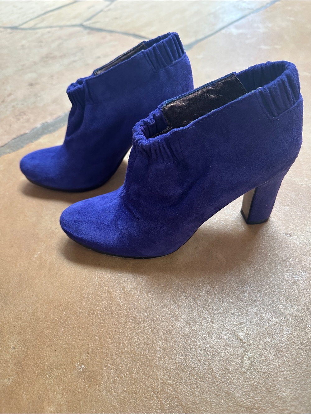 Sam Edelman Purple Suede Elastic Collar Ankle Booties, Size 6